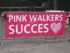 Of je nu 6, 10 of 16 kilometer loopt, dat maakt niet uit! Als je meeloopt bij Pink Walk is iedere loper belangrijk.